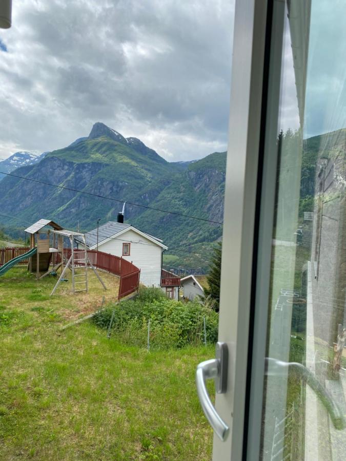 Indreli Feriehus Флом Екстер'єр фото